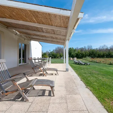 Elegante A Villa *